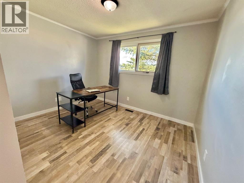 334 Mcewan St., Granum, Alberta  T0L 1A0 - Photo 10 - A2309158