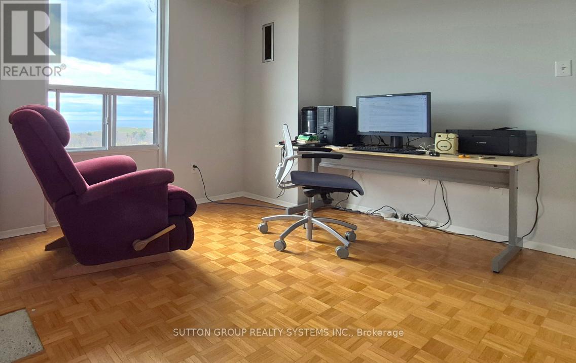2003 - 1515 Lakeshore Road E, Mississauga, Ontario  L5E 3E2 - Photo 24 - W13128748