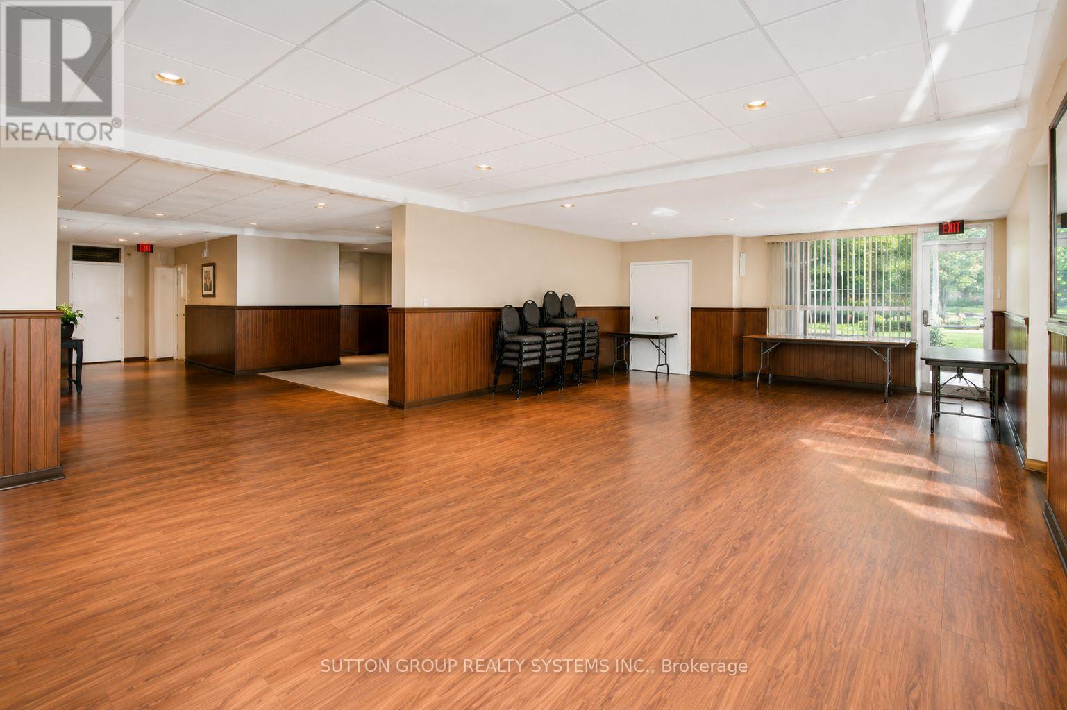 2003 - 1515 Lakeshore Road E, Mississauga, Ontario  L5E 3E2 - Photo 36 - W13128748