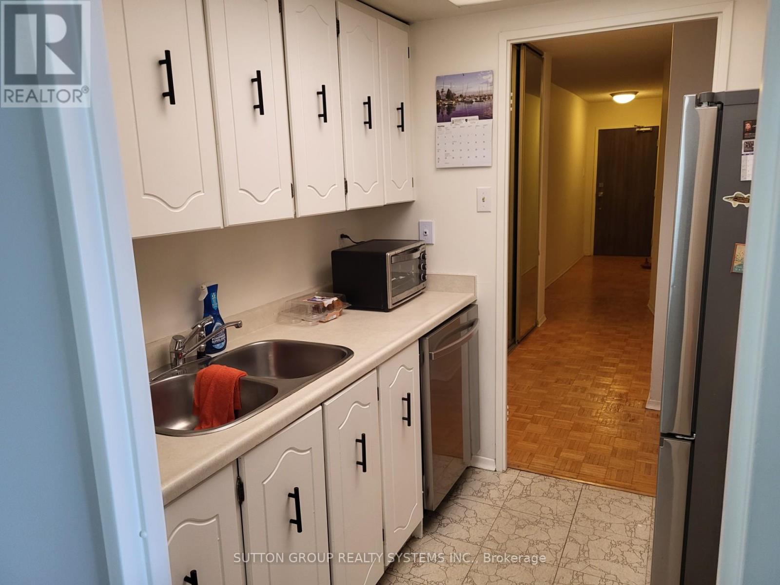 2003 - 1515 Lakeshore Road E, Mississauga, Ontario  L5E 3E2 - Photo 6 - W13128748