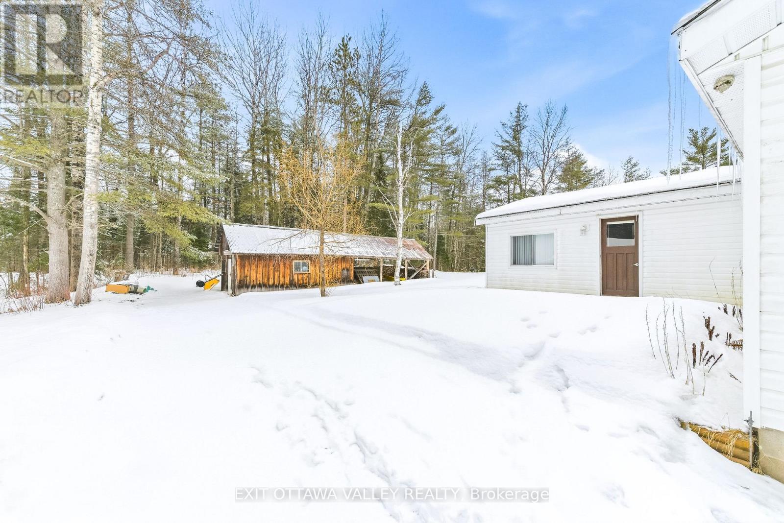 32848 Highway 17 Highway, Laurentian Hills, Ontario  K0J 1P0 - Photo 38 - X12943134