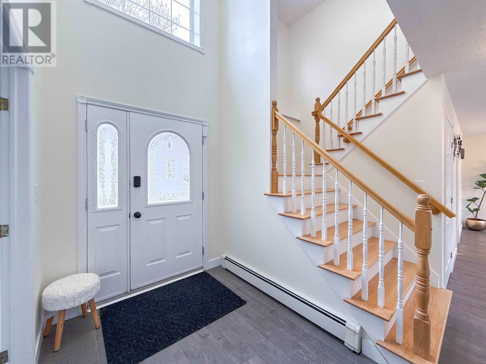 16 Landsome Avenue, Charlottetown, Prince Edward Island  C1A 3J2 - Photo 2 - 202611082