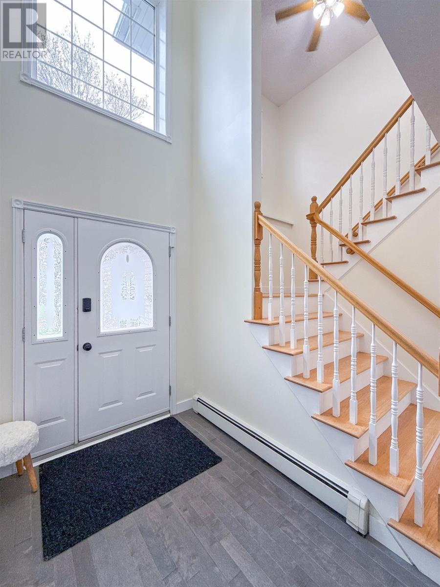 16 Landsome Avenue, Charlottetown, Prince Edward Island  C1A 3J2 - Photo 3 - 202611082