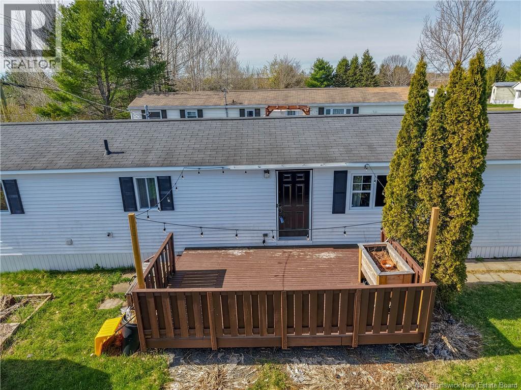 31 Leafwood Crescent, Fredericton, New Brunswick  E3B 6N6 - Photo 2 - NB136839