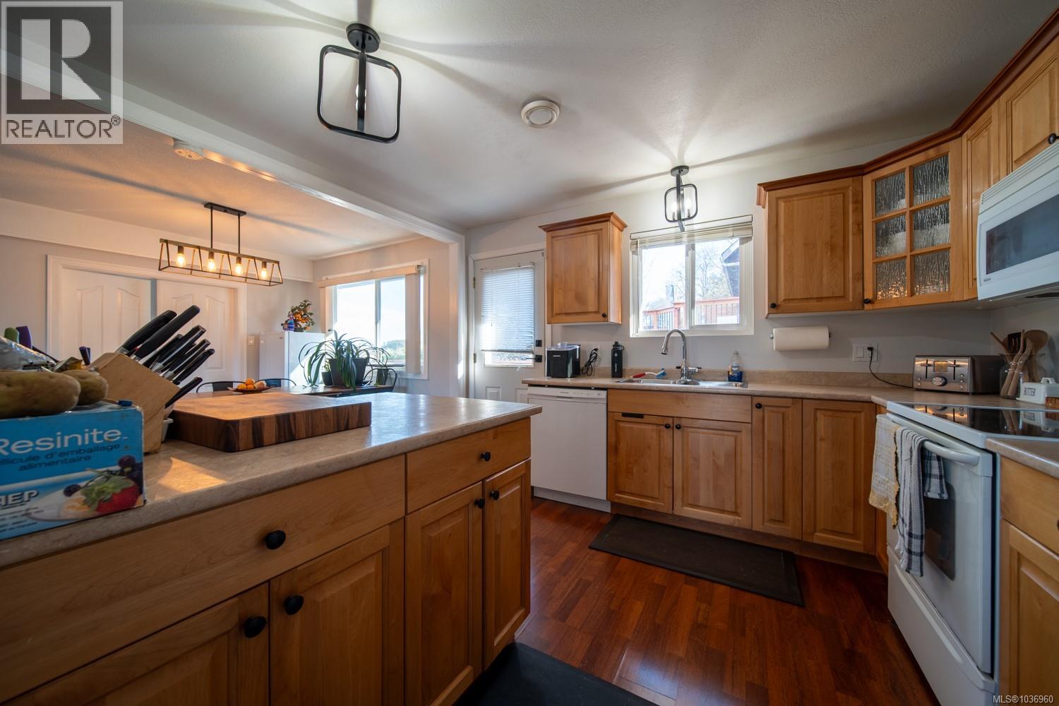 565 Nova St, Nanaimo, British Columbia  V9R 1C6 - Photo 5 - 1036960