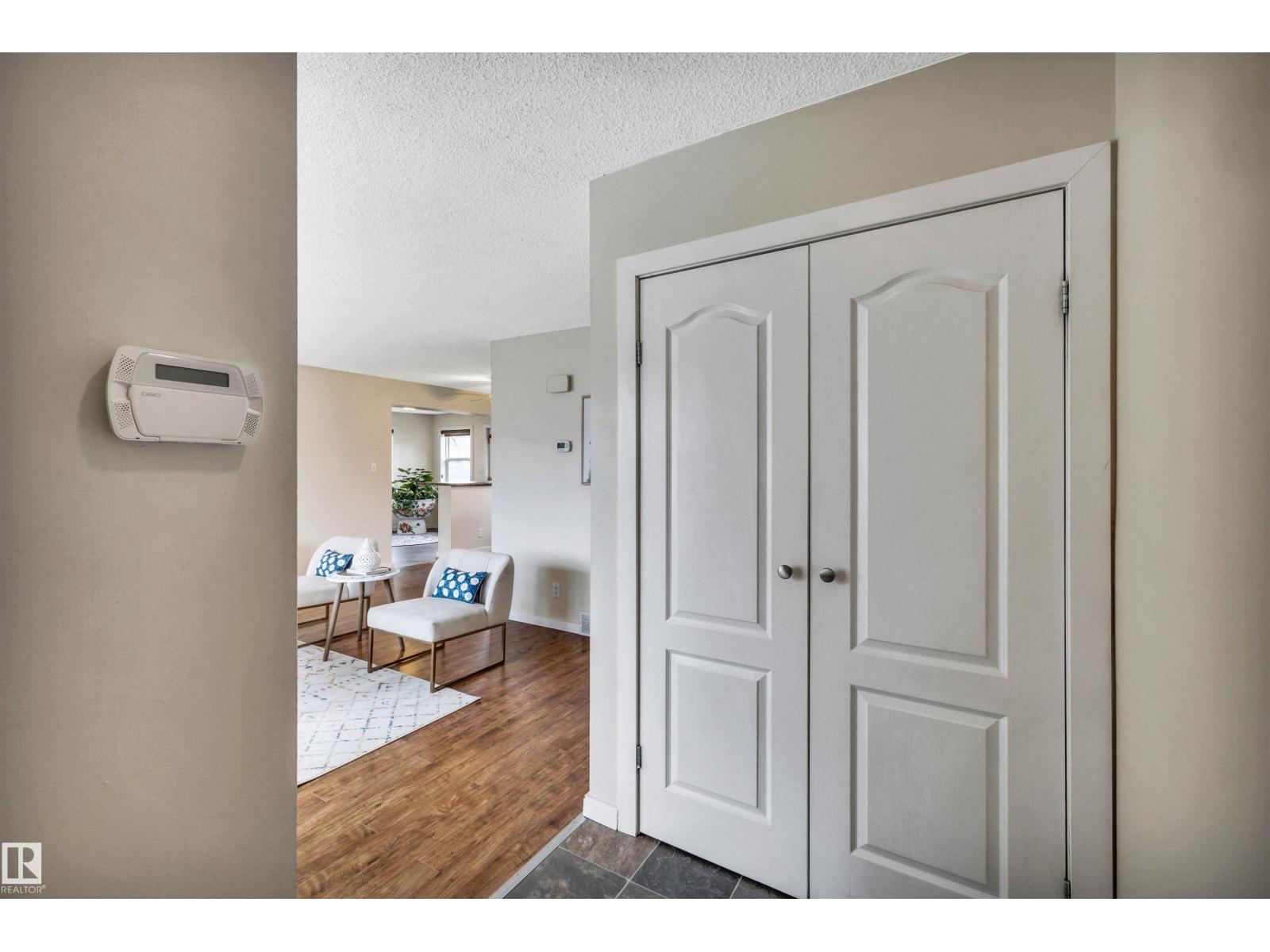 96 Arlington Dr, St. Albert, Alberta  T8N 3A8 - Photo 4 - E4488023