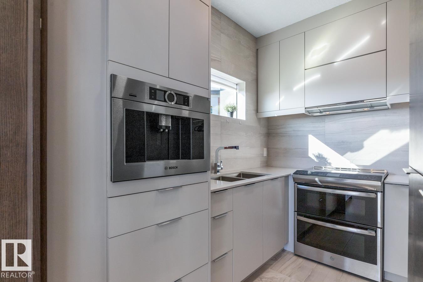 5536 Chegwin Pt Sw, Edmonton, Alberta  T6W 4A8 - Photo 9 - E4488026