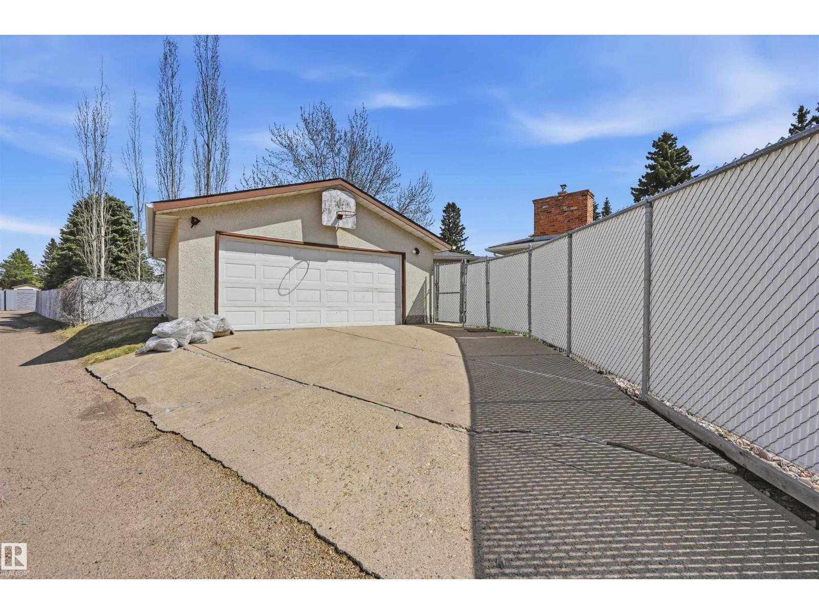 692 Lee Ridge Rd Nw, Edmonton, Alberta  T6K 0P2 - Photo 48 - E4487987