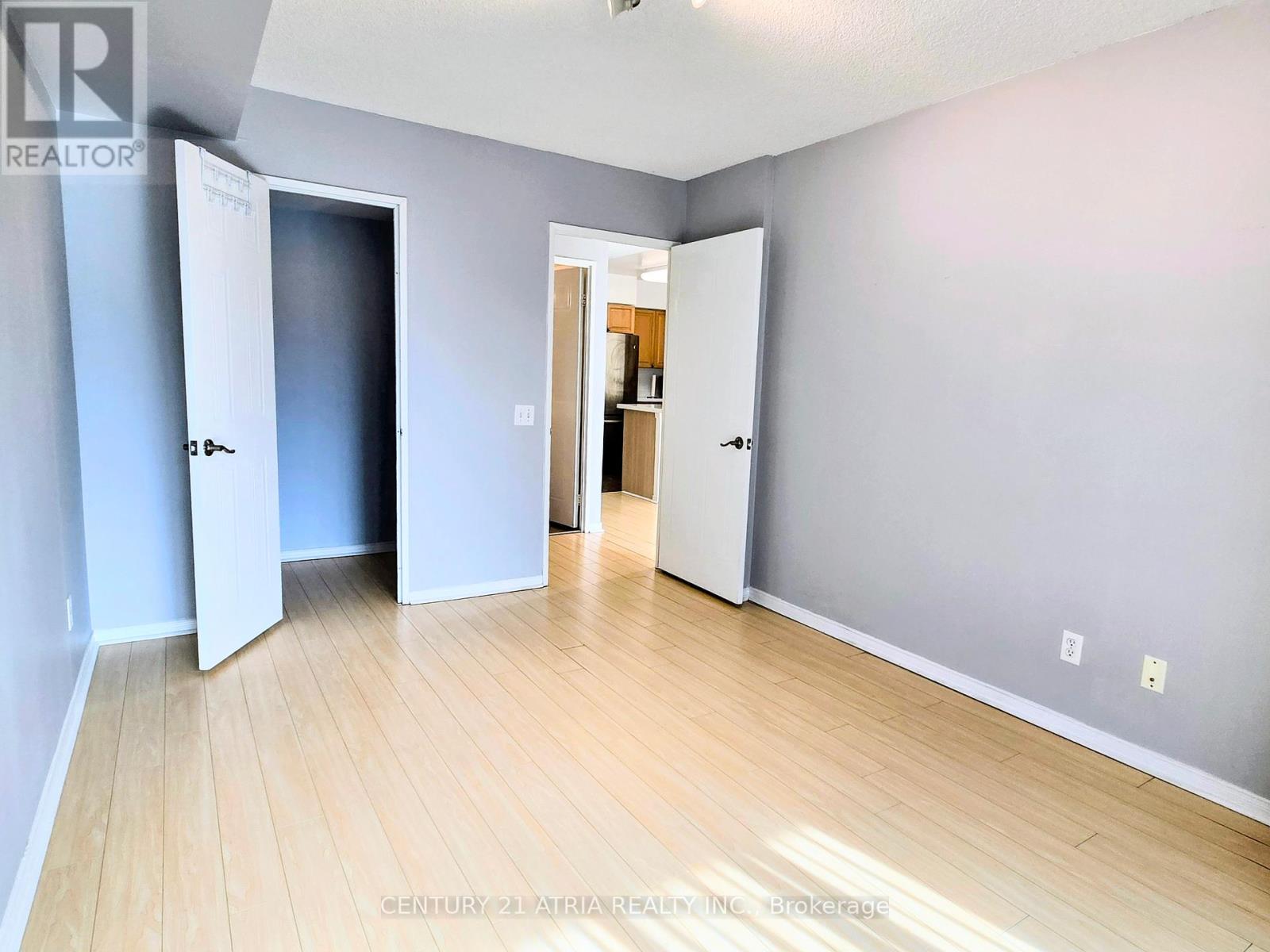 1806 - 750 Bay Street, Toronto, Ontario  M5G 1N6 - Photo 15 - C13134642