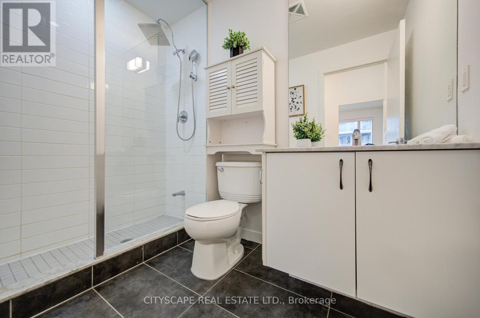 1804 - 55 East Liberty Street, Toronto, Ontario  M6K 3P9 - Photo 34 - C13134852