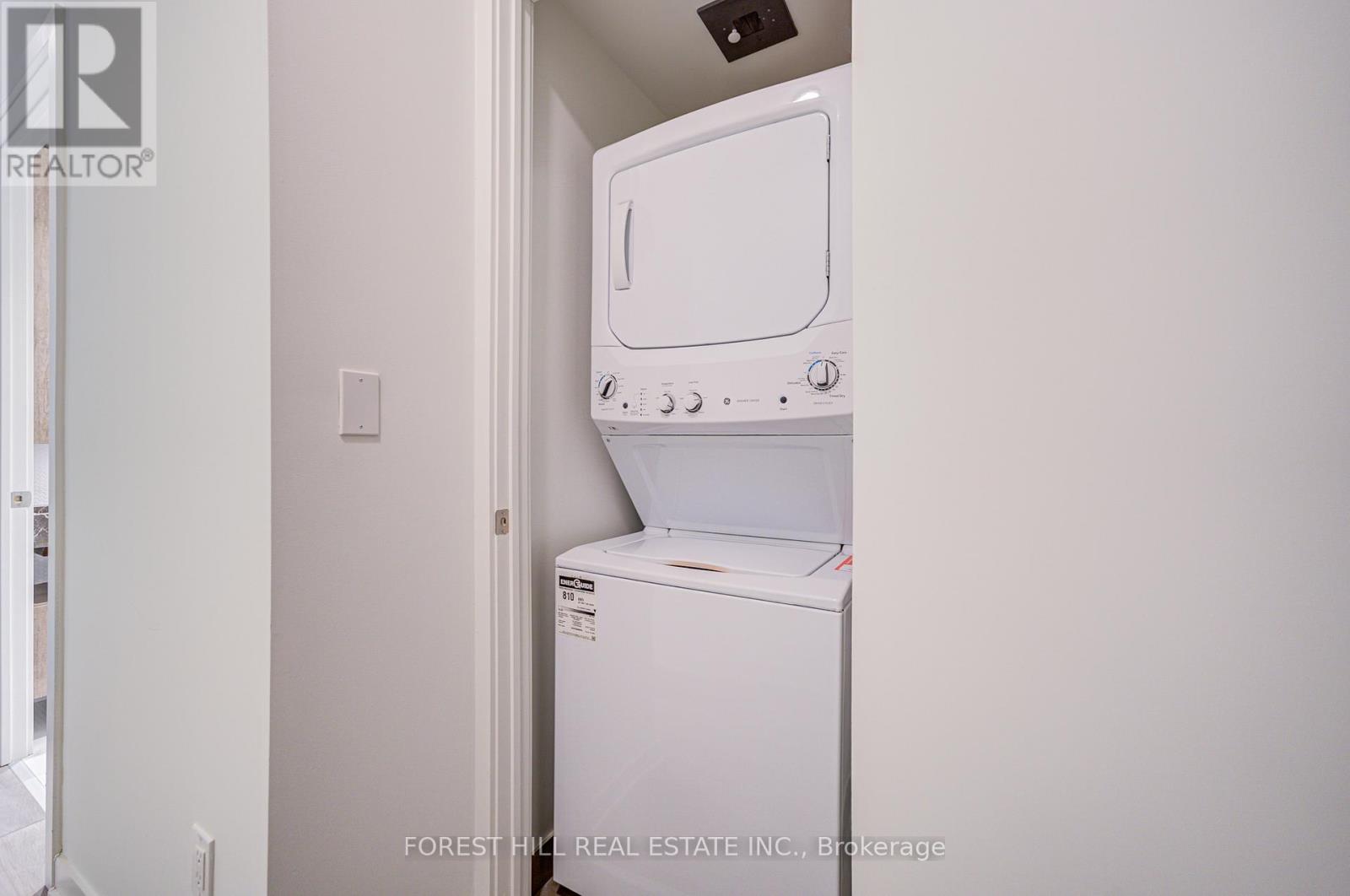 1003 - 11 Yorkville Avenue, Toronto, Ontario  M4W 0B7 - Photo 11 - C13134872