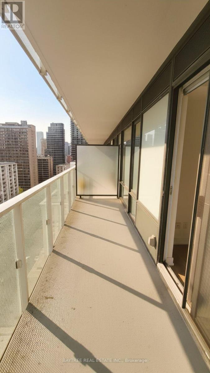 1305 - 501 Yonge Street, Toronto, Ontario  M4Y 0G8 - Photo 4 - C13134888