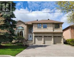 16 LAWNVIEW DRIVE, Toronto, Ontario