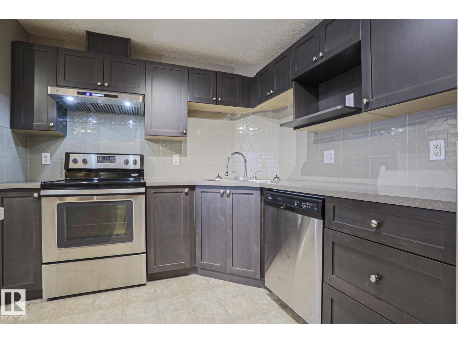 #201 1520 Hammond Gate Ga Nw, Edmonton, Alberta  T6M 0J4 - Photo 3 - E4488022