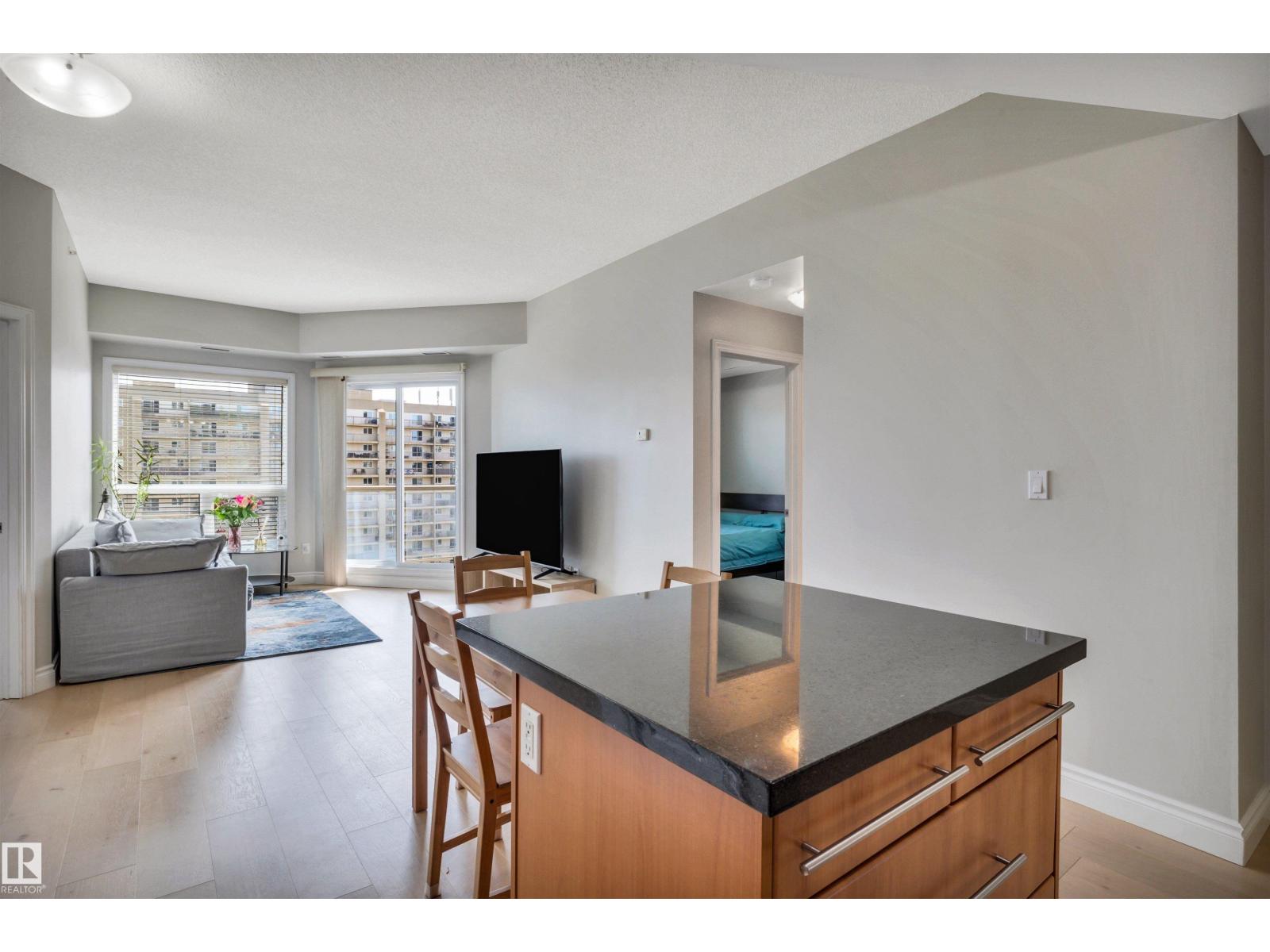 #902 9819 104 St Nw, Edmonton, Alberta  T5K 0Y8 - Photo 8 - E4488032