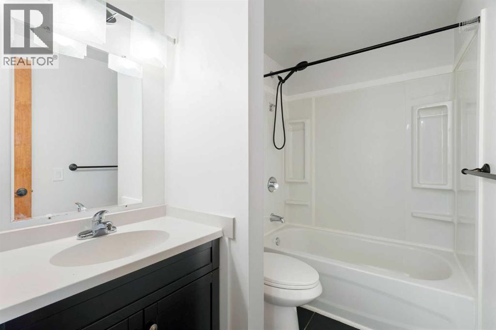 3226 Dover Crescent Se, Calgary, Alberta  T2B 1V2 - Photo 27 - A2309788