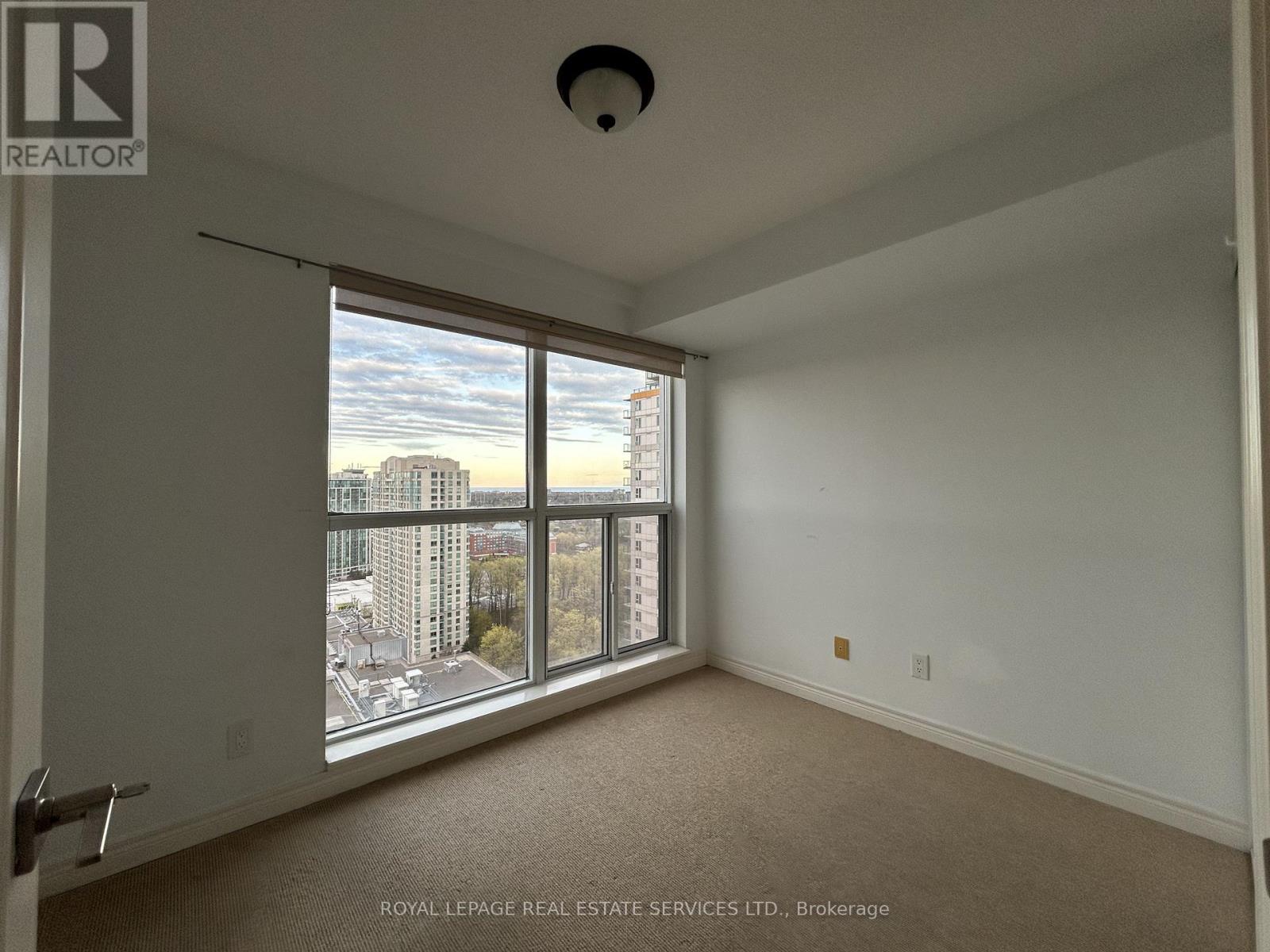 2402 - 70 Town Centre Court, Toronto, Ontario  M1P 4Y7 - Photo 12 - E13134774