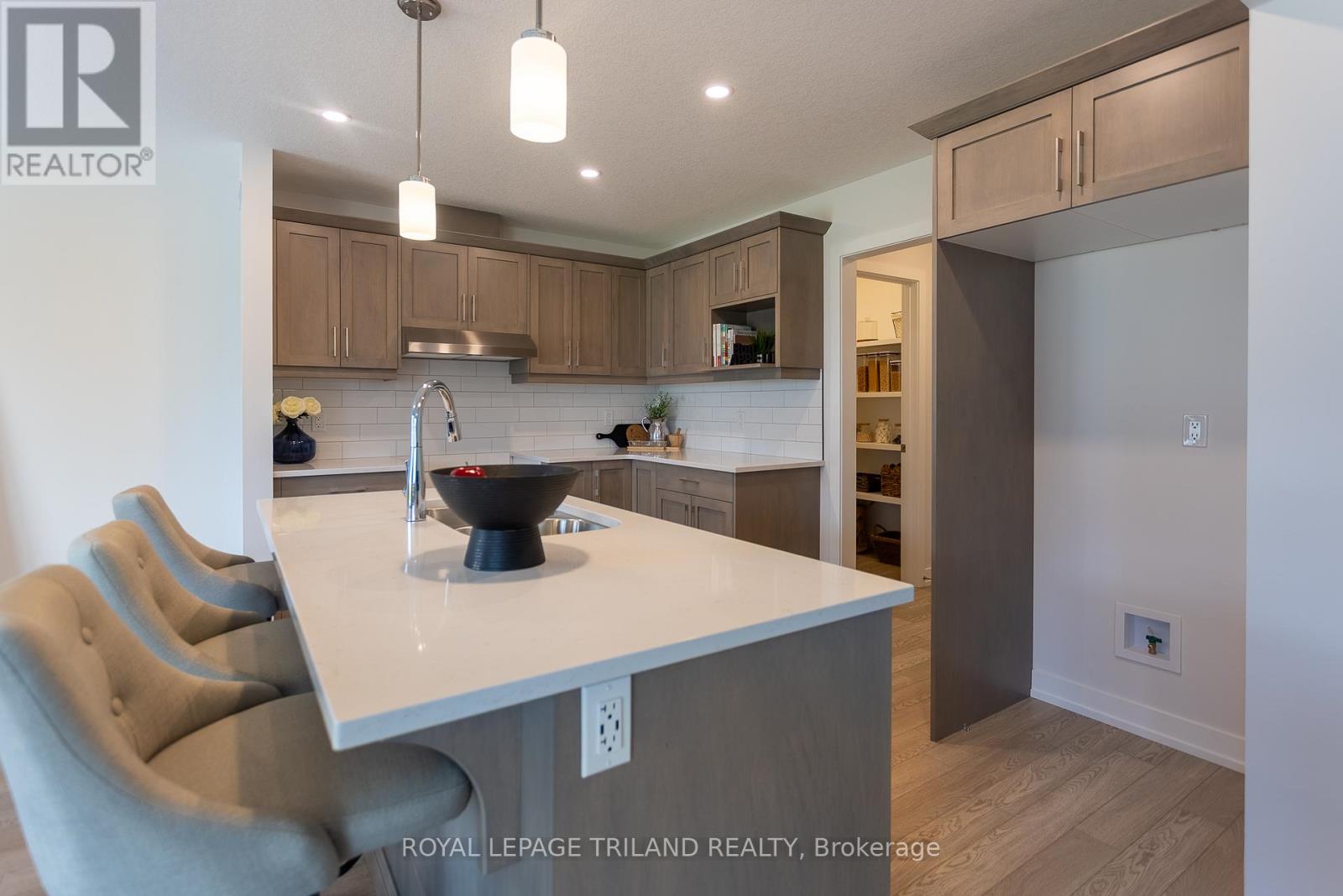 122 Styles Drive, St. Thomas, Ontario  N5R 0N8 - Photo 9 - X12598726