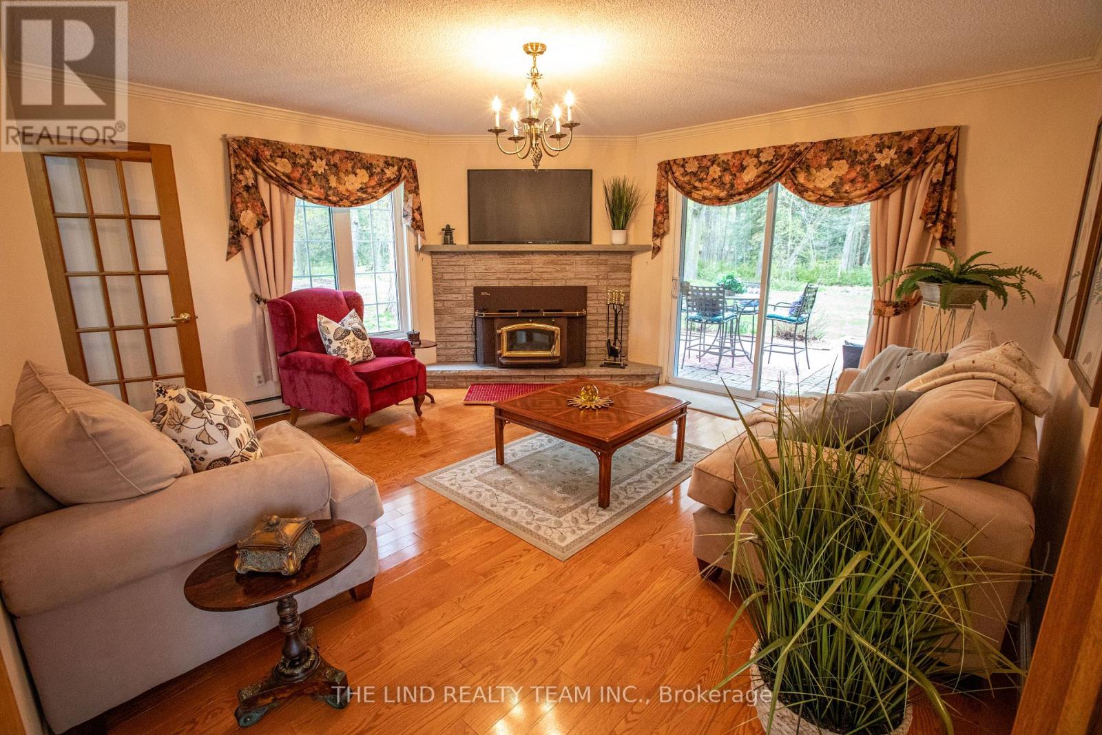 100 Bridle Path, East Gwillimbury, Ontario  L0G 1V0 - Photo 16 - N13134764