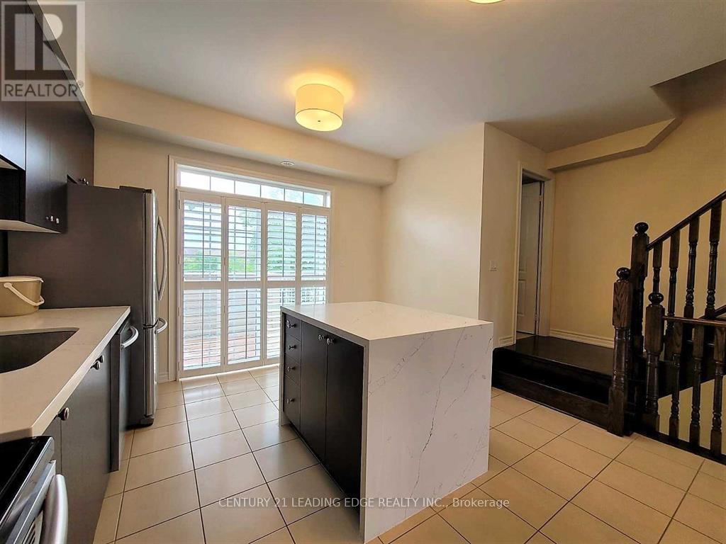 5 Vandaam Lane, Markham, Ontario  L6C 0P1 - Photo 10 - N13134772