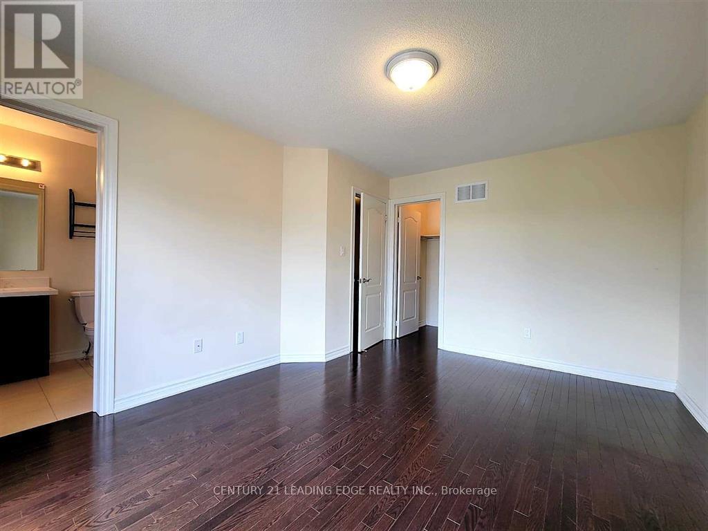 5 Vandaam Lane, Markham, Ontario  L6C 0P1 - Photo 11 - N13134772