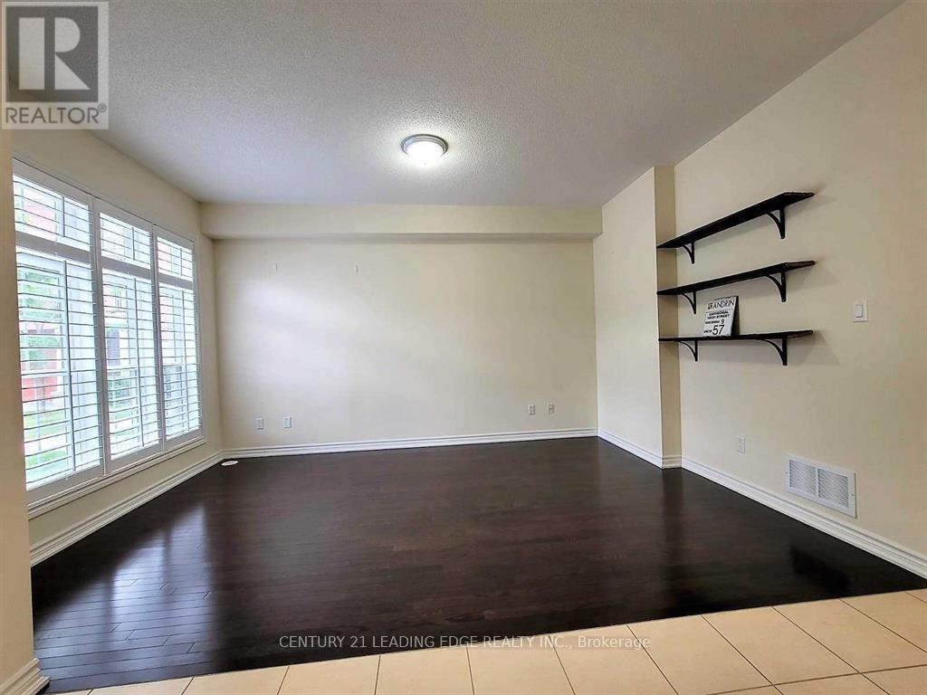 5 Vandaam Lane, Markham, Ontario  L6C 0P1 - Photo 4 - N13134772