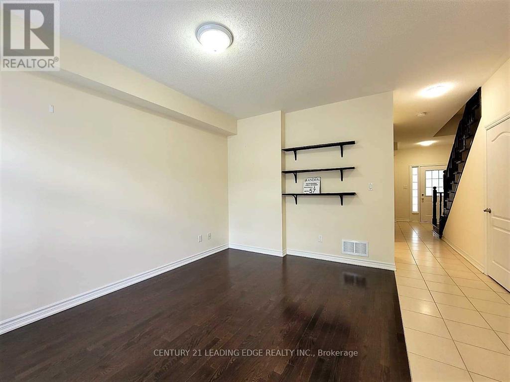 5 Vandaam Lane, Markham, Ontario  L6C 0P1 - Photo 6 - N13134772