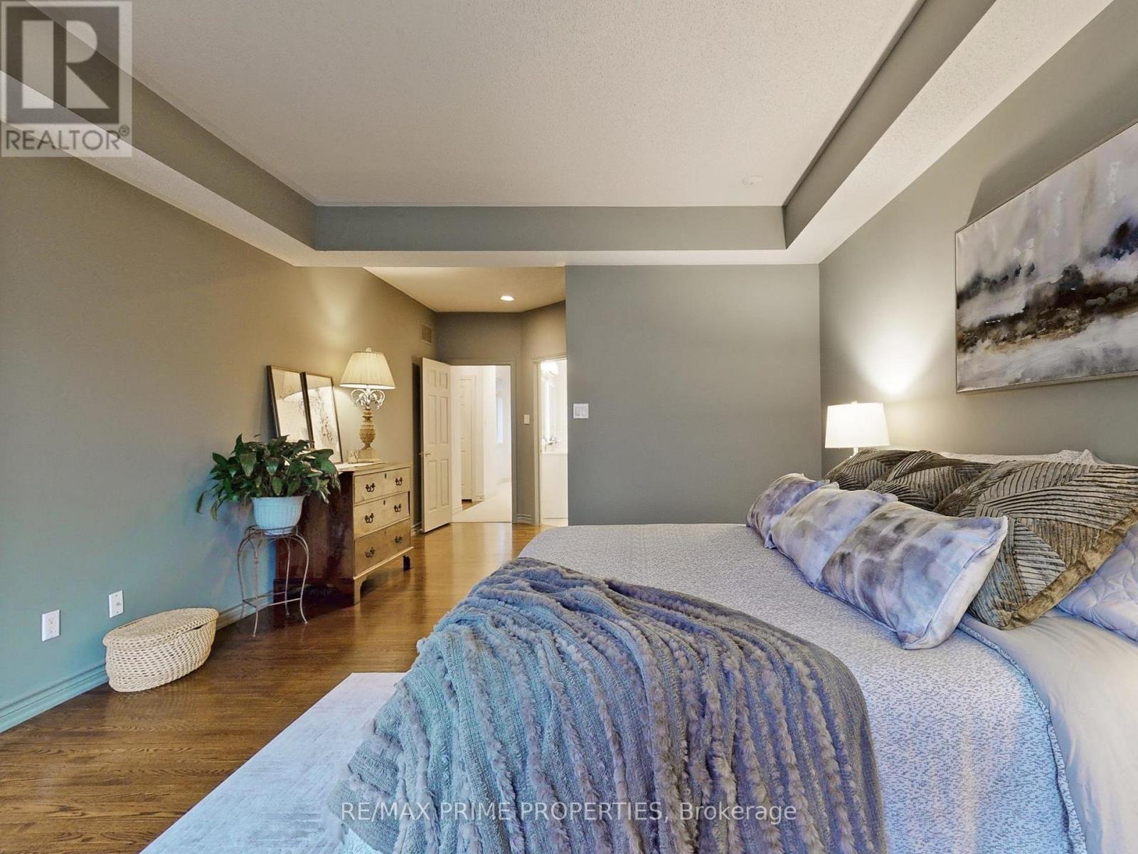 4 Colleen Bay Way, Markham, Ontario  L6E 1B4 - Photo 18 - N13134858