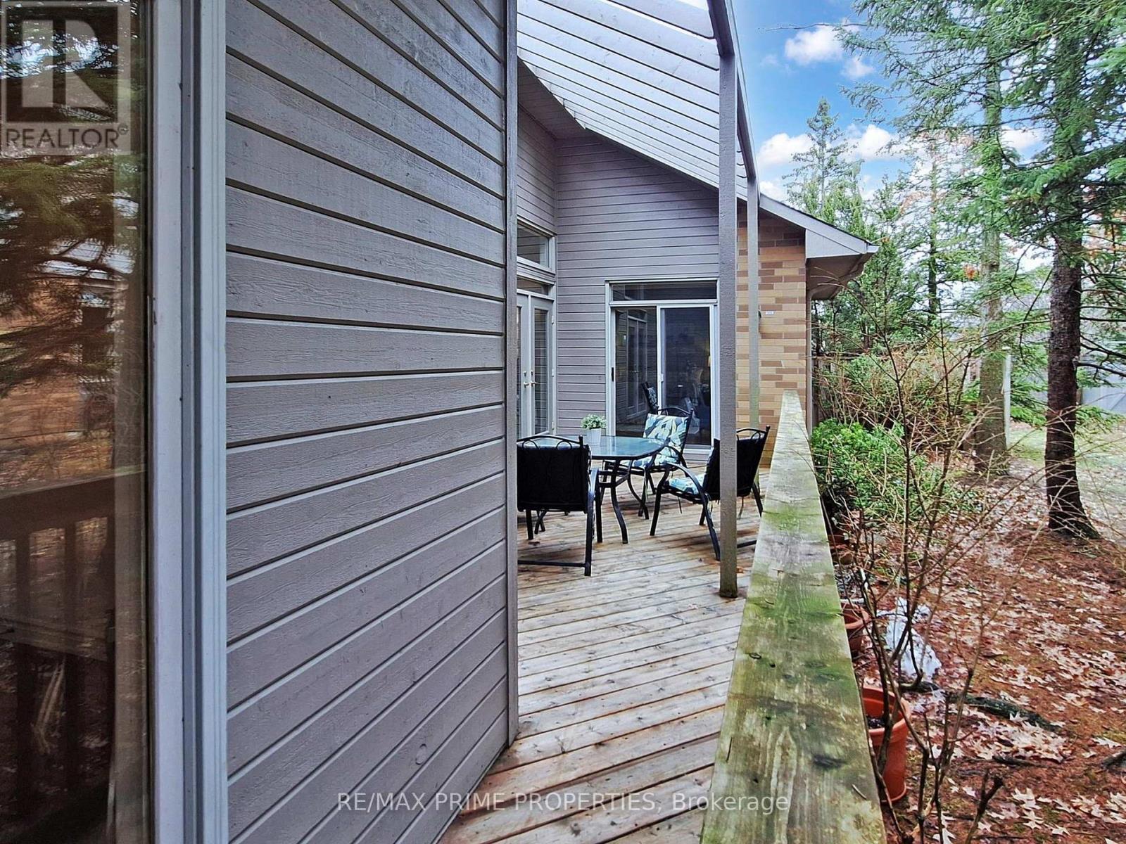 4 Colleen Bay Way, Markham, Ontario  L6E 1B4 - Photo 40 - N13134858