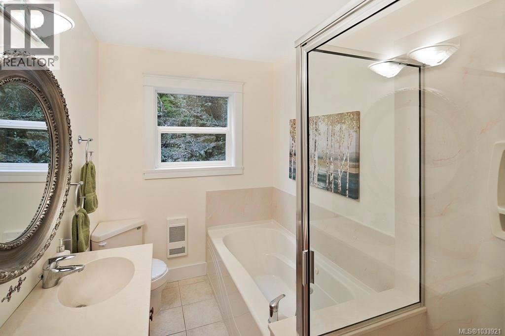 4612 Cliffwood Pl, Saanich, British Columbia  V8Y 1B5 - Photo 22 - 1033921