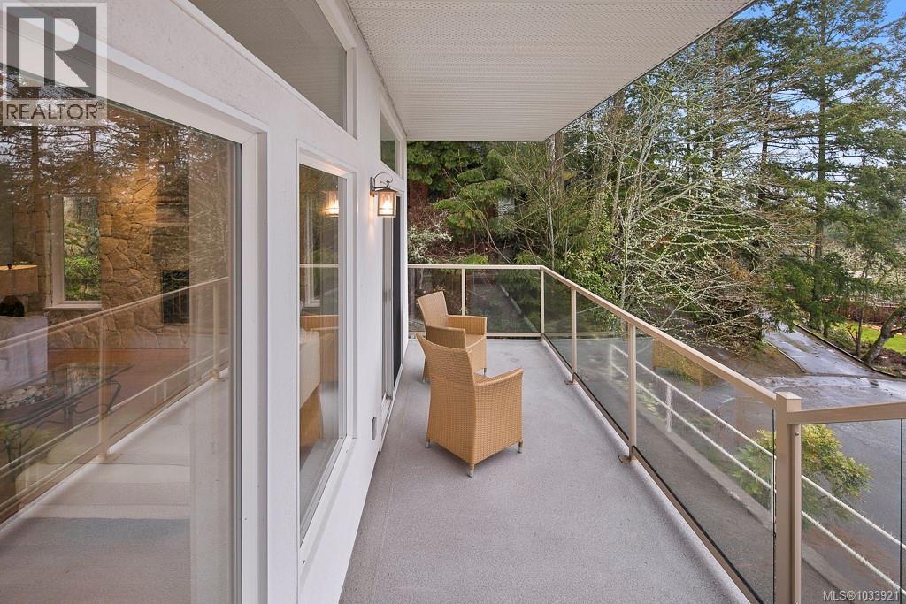 4612 Cliffwood Pl, Saanich, British Columbia  V8Y 1B5 - Photo 29 - 1033921