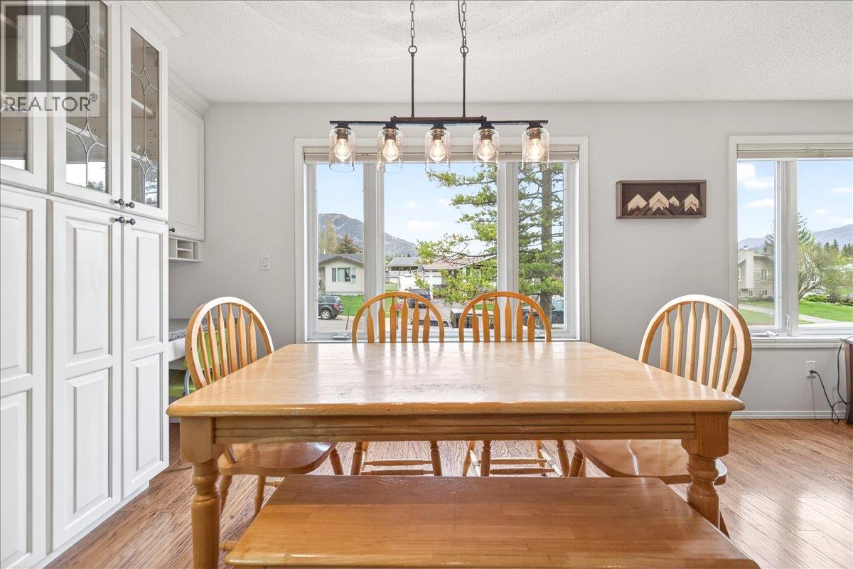 1272 Ponderosa Drive, Sparwood, British Columbia  V0B 2G2 - Photo 6 - 10387635