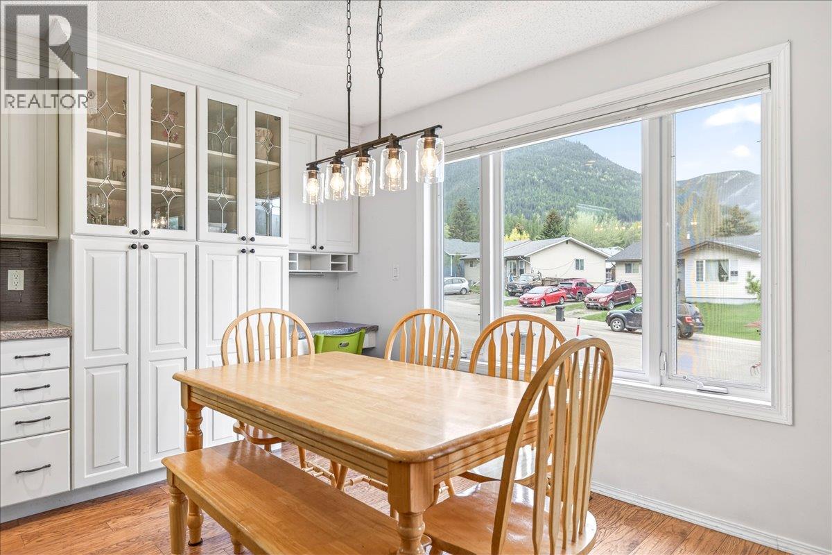 1272 Ponderosa Drive, Sparwood, British Columbia  V0B 2G2 - Photo 8 - 10387635