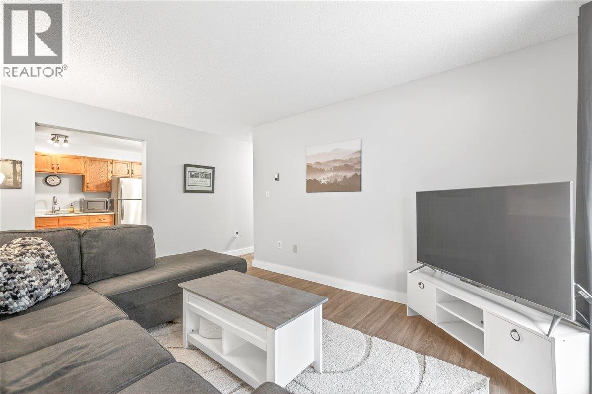 1286 Ponderosa Drive Unit# 403, Sparwood, British Columbia  V0B 2G2 - Photo 8 - 10387623