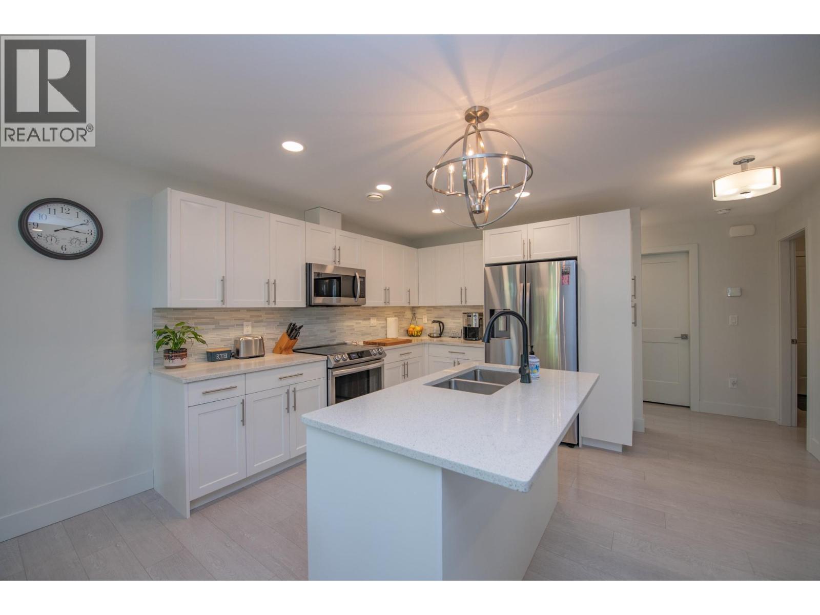 6635 Tronson Road Unit# 27, Vernon, British Columbia  V1H 2K4 - Photo 8 - 10387275