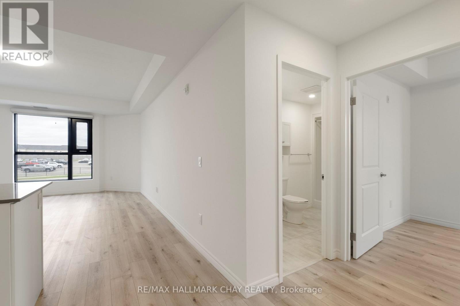 202 - 30 Hanmer Street W, Barrie, Ontario  L4N 0J8 - Photo 16 - S13134754
