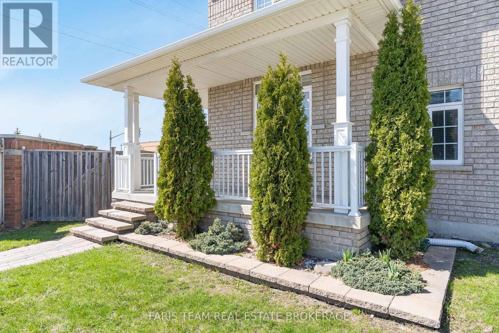 135 Prince William Way, Barrie (Innis-Shore), Ontario  L4M 7H6 - Photo 4 - S13134820
