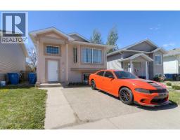 287 peigan Court W, Lethbridge, Alberta