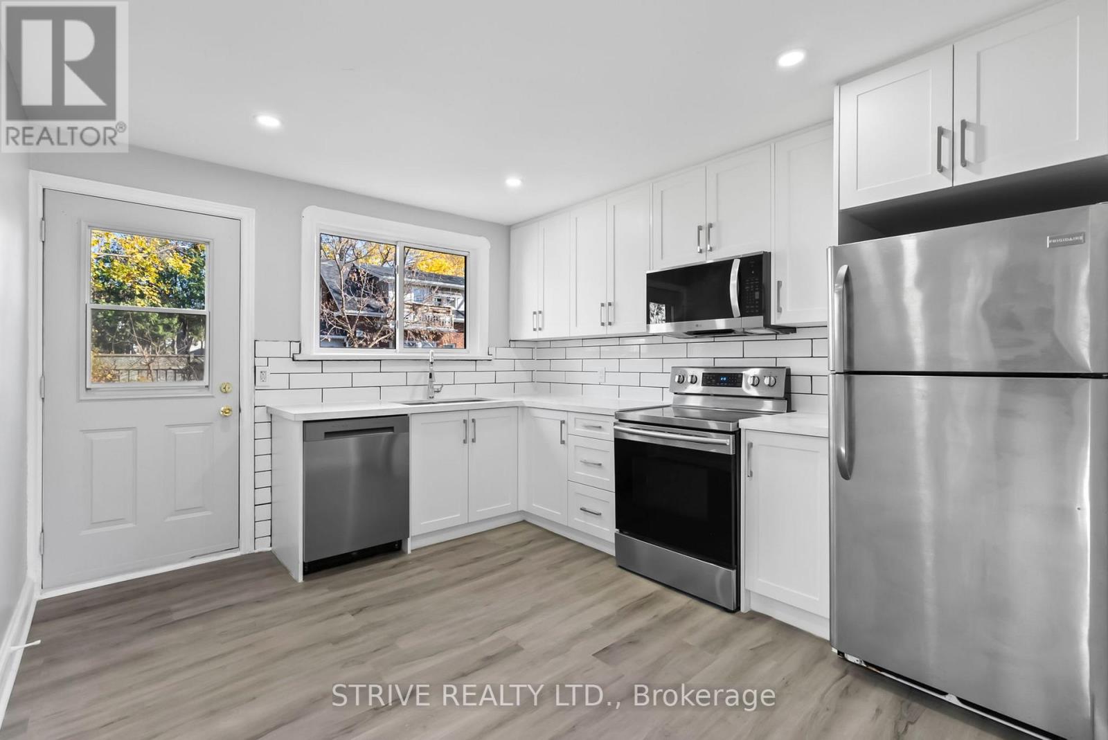 73 Central Park Boulevard N, Oshawa, Ontario  L1G 5Y4 - Photo 10 - E13135082