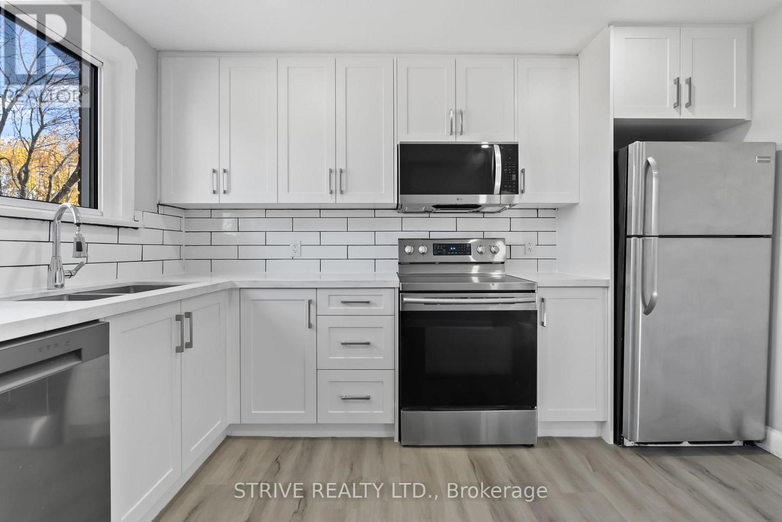 73 Central Park Boulevard N, Oshawa, Ontario  L1G 5Y4 - Photo 13 - E13135082