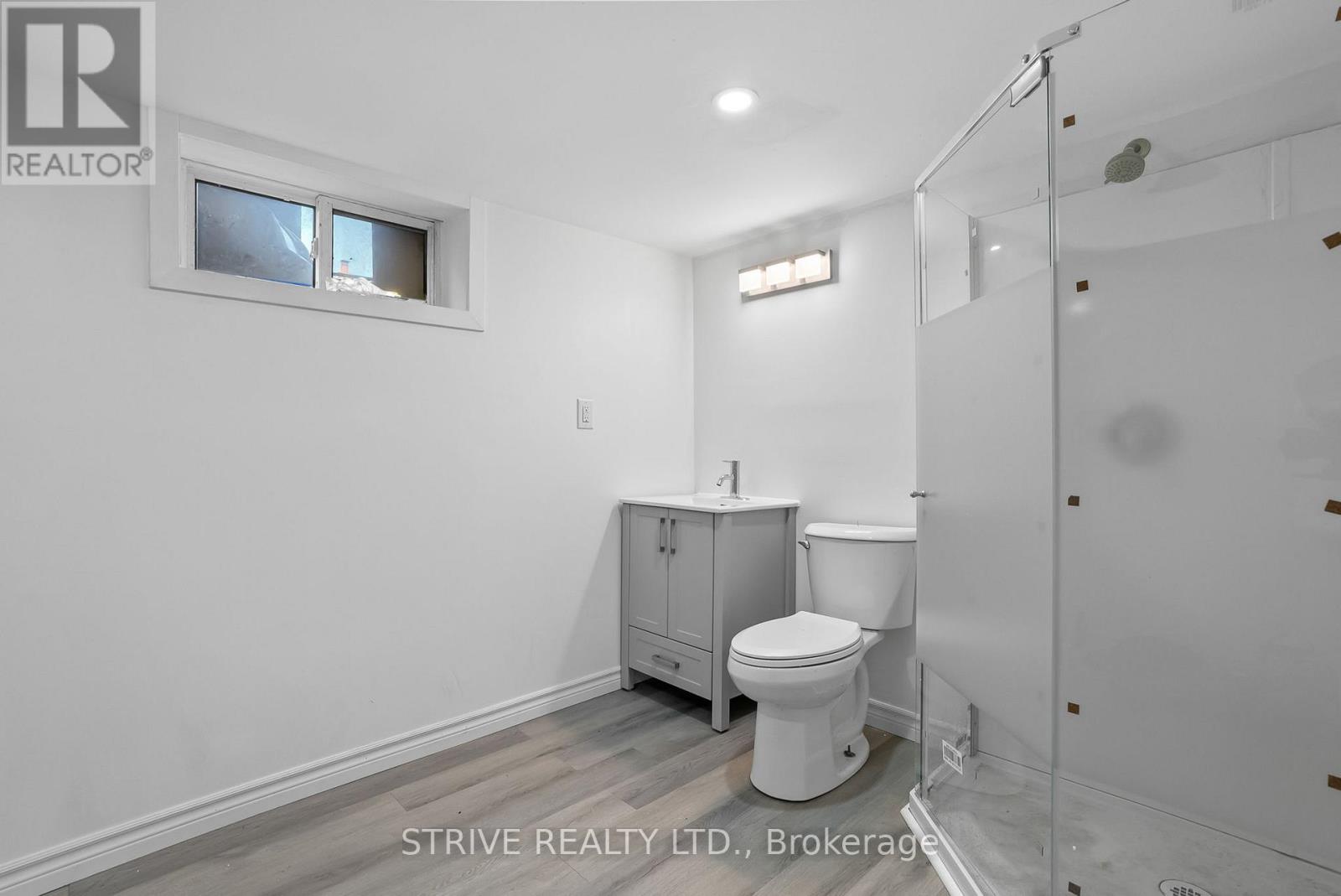73 Central Park Boulevard N, Oshawa, Ontario  L1G 5Y4 - Photo 23 - E13135082