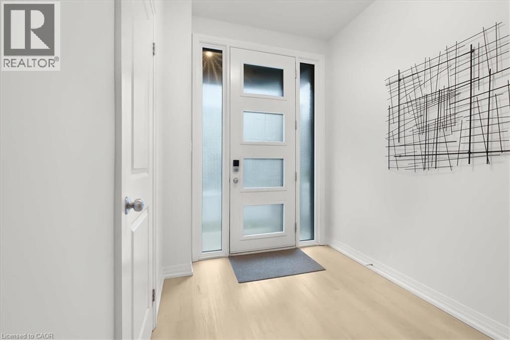 155 Equestrian Way Unit# 43, Cambridge, Ontario  N3E 0E8 - Photo 3 - 40829669