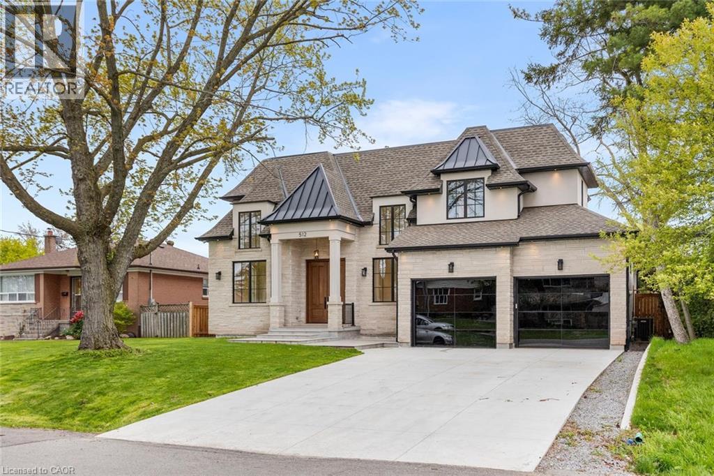 512 WEYNWAY Court, Oakville, Ontario