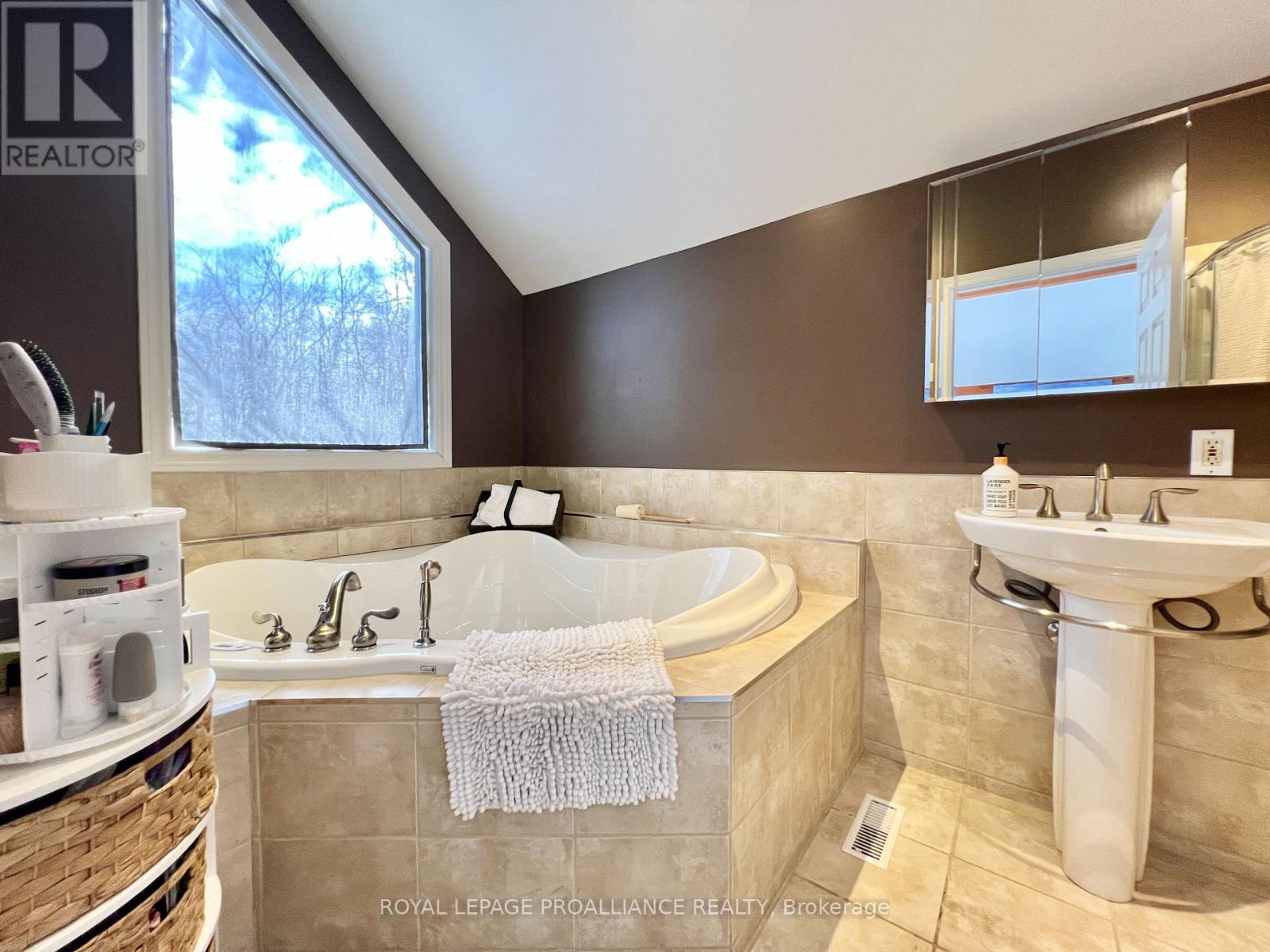 418 Wilson Road, Centre Hastings, Ontario  K0K 3E0 - Photo 23 - X13135042