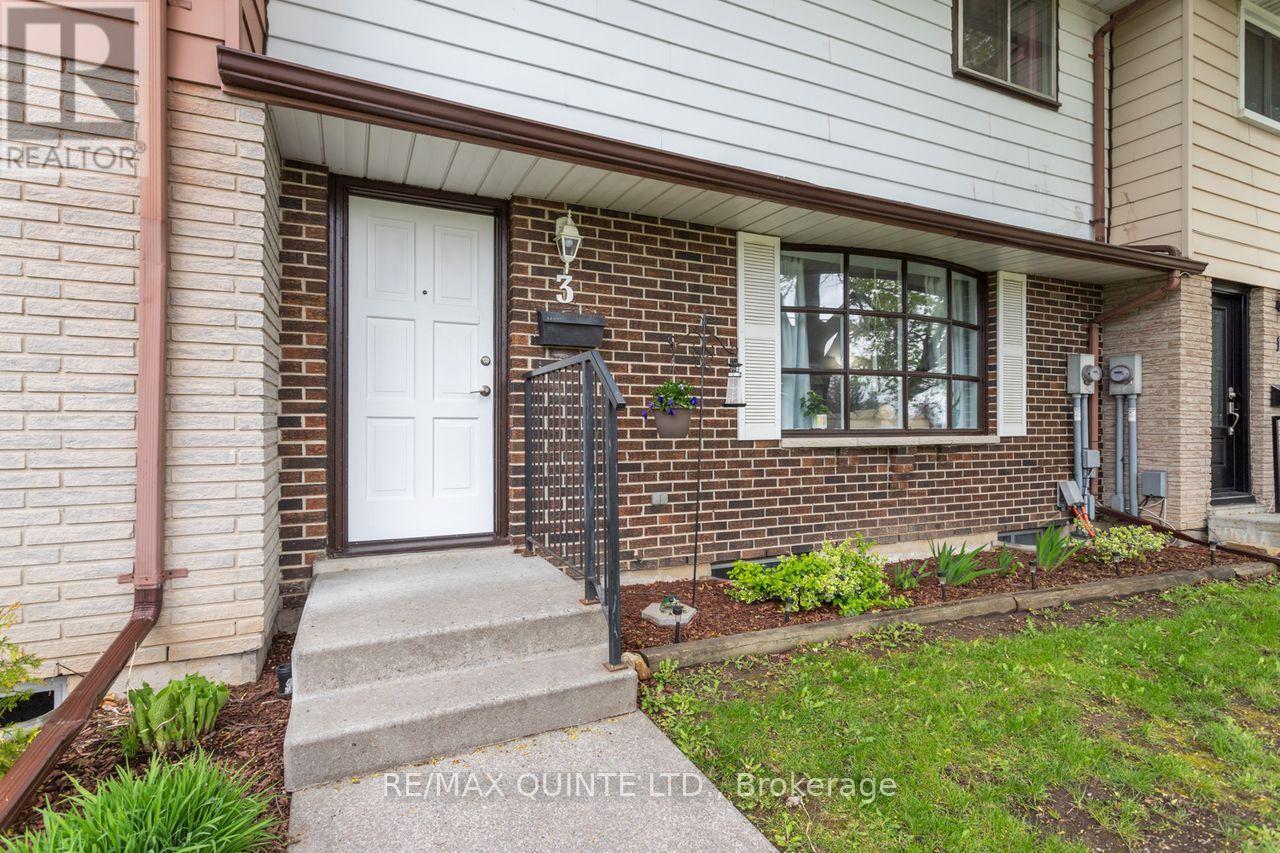 3 Splinter Drive, Greater Napanee, Ontario  K7R 3R6 - Photo 2 - X13135136