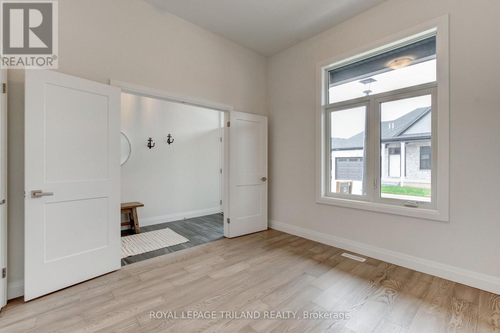 24 - 62 Compass Trail, Central Elgin, Ontario  N5L 0B4 - Photo 3 - X13135096