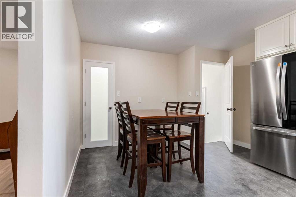 840 Raynard Crescent Se, Calgary, Alberta  T2A 1X7 - Photo 9 - A2306882