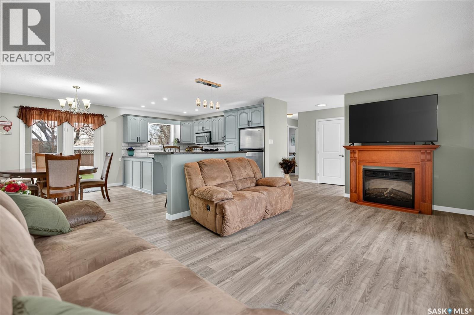 1227 Pascoe Drive E, Moose Jaw, Saskatchewan  S6H 7A2 - Photo 10 - SK036142