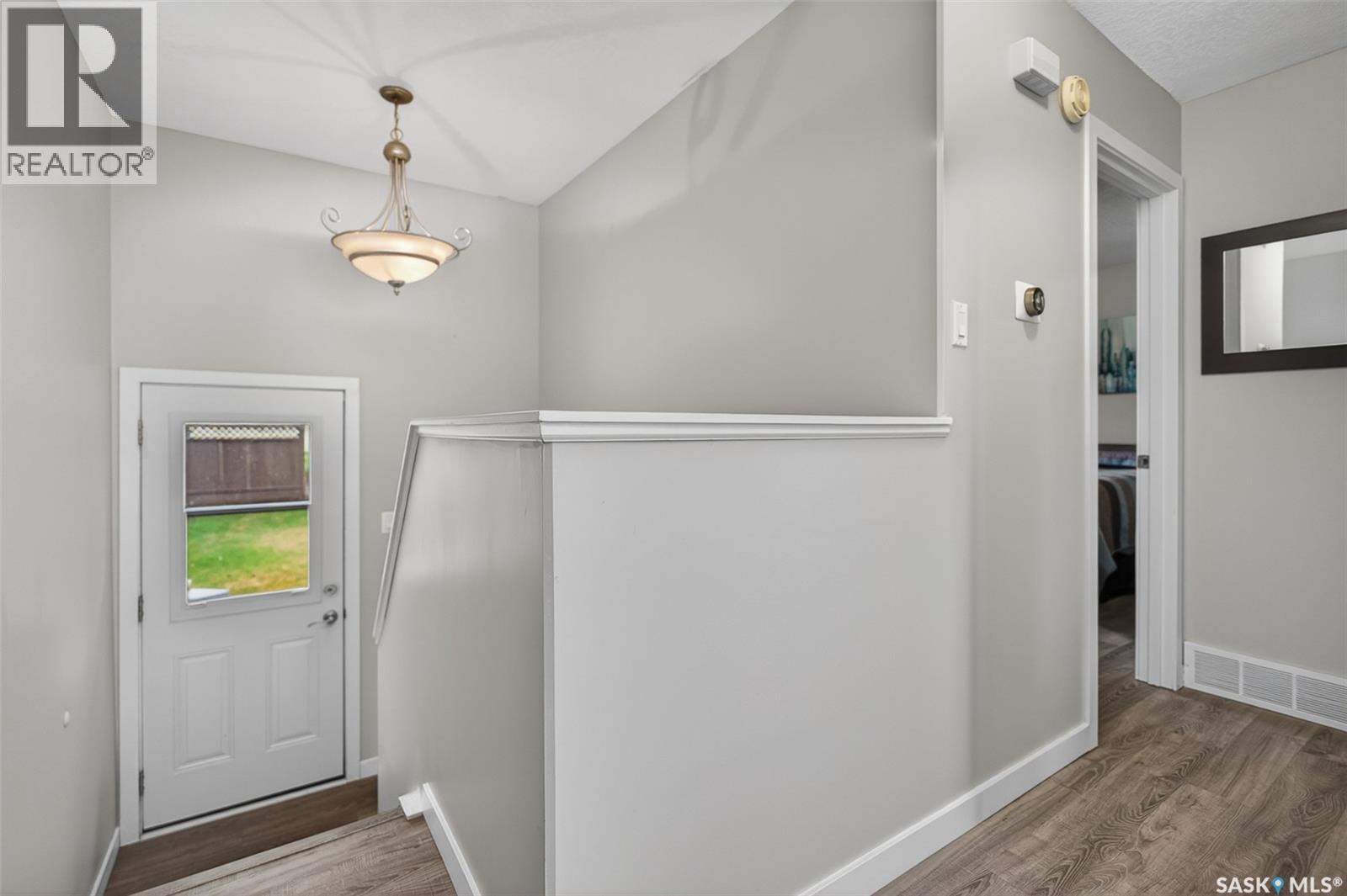 1227 Pascoe Drive E, Moose Jaw, Saskatchewan  S6H 7A2 - Photo 6 - SK036142