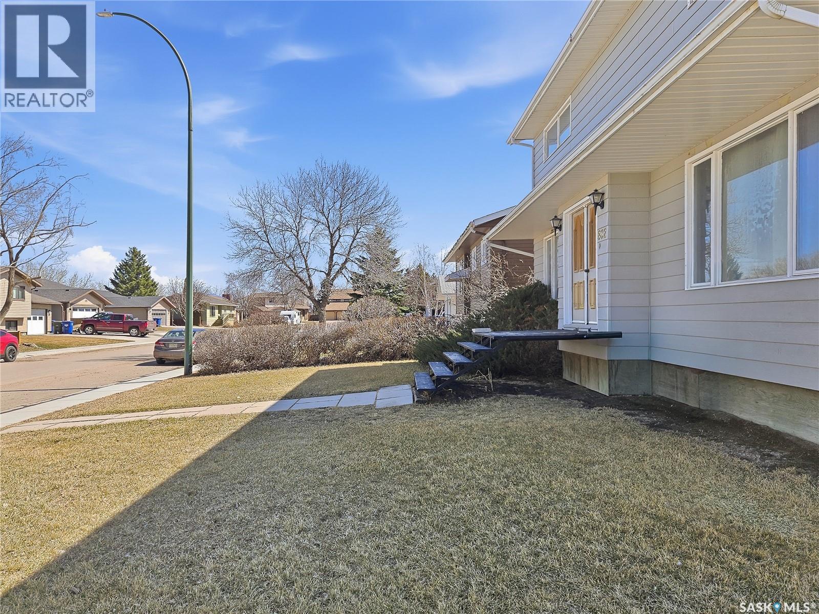 802 Ridpath Road, Rosetown, Saskatchewan  S0L 2V0 - Photo 12 - SK035943